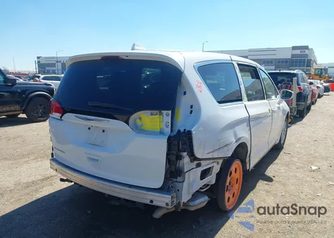 2019 Chrysler Pacifica Touring Plus из США, поврежденный, VIN 2C4RC1FG5KR610154
